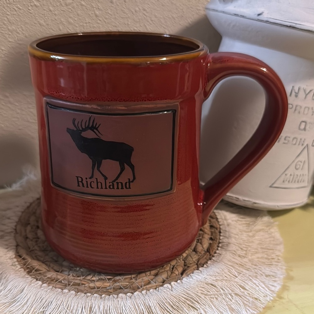Huge Red Ceramic Mug “RICHLAND” with Moose